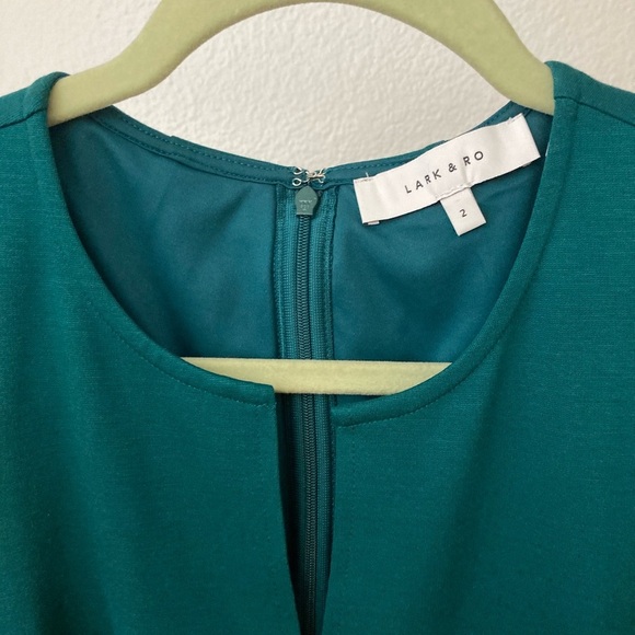 Lark & Ro Emerald Green Sleeveless Dress Size 2 - Picture 3 of 4